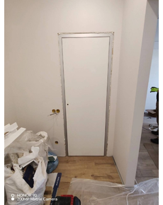 Дверь скрытая Invisible Финиш-грунт SE 4x4 серебристая кромка цвет Грунт под покраску
